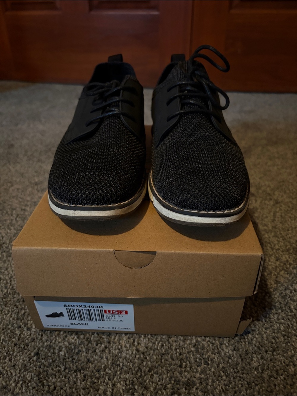 Boys Black Knit Lace-Up Casual Shoes (size 3)
